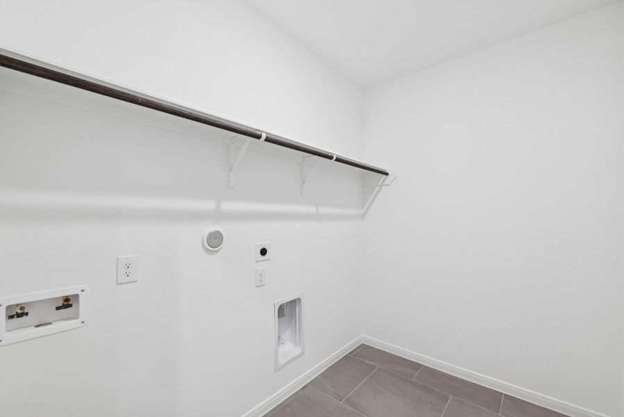 Spacious, unfurnished interior of a new home in Escondido 60' Homesites, Magnolia (Image 8).