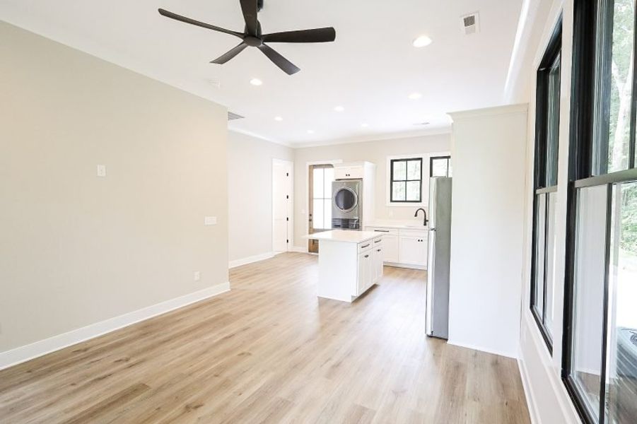 Spacious, unfurnished interior of a new home in Hidden River, Signal Mountain (Image 117). Spacious, unfurnished interior of a new home in Hidden River, Signal Mountain (Image 117).