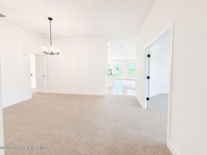 Spacious, unfurnished interior of a new home in St. John's Preserve, Palm Bay (Image 22).