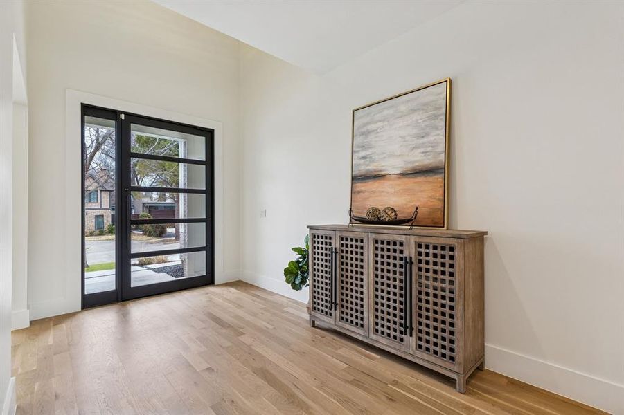 Furnished interior view inside a new home in , Dallas (Image 6).