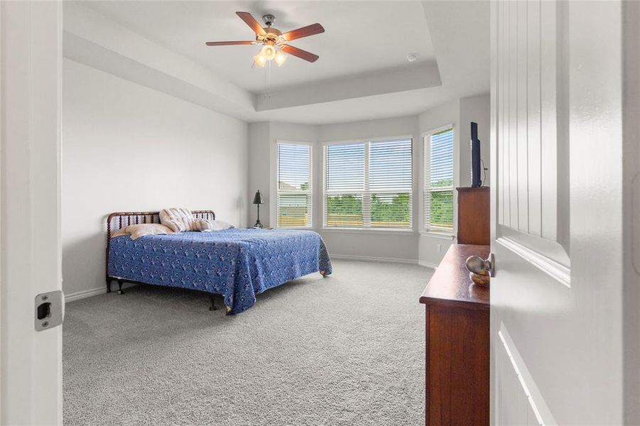 Furnished interior view inside a new home in Saddle Creek, Waco (Image 13).