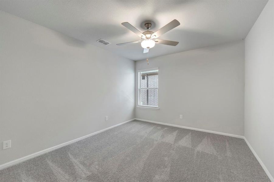 Spacious, unfurnished interior of a new home in Verandah, Royse City (Image 33).