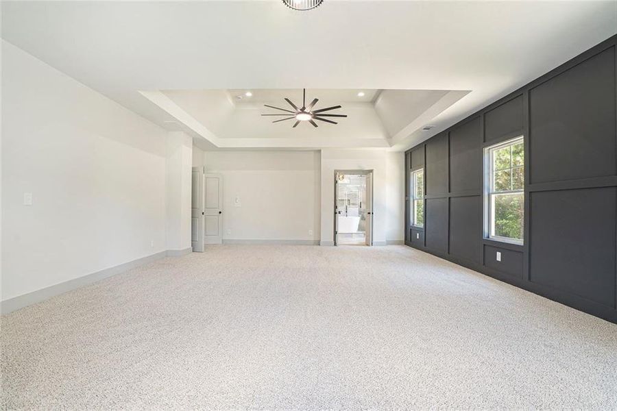 Spacious, unfurnished interior of a new home in , Oxford (Image 34).