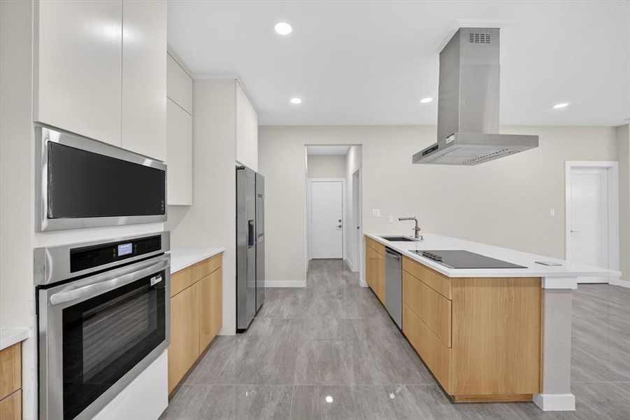 Furnished interior view inside a new home in , Irving (Image 11).