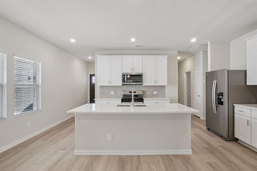 Photo is not of the actual home, but is an inspirational photo of builder’s model home and may depict options, furnishings, and/or decorator features that are not included. Photo is not of the actual home, but is an inspirational photo of builder’s model home and may depict options, furnishings, and/or decorator features that are not included.