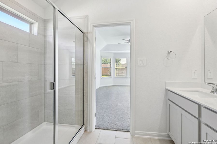 Furnished interior view inside a new home in Royal Crest, San Antonio (Image 15). Furnished interior view inside a new home in Royal Crest, San Antonio (Image 15).