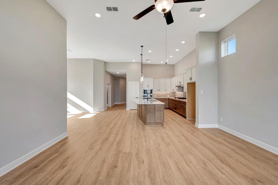 Spacious, unfurnished interior of a new home in Pomona 45' Homesites, Manvel (Image 25).