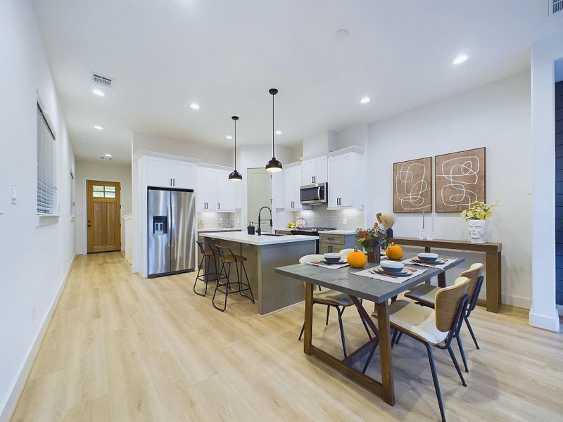 Photos reflect same floor plan, different finishes by the same builder. Photos reflect same floor plan, different finishes by the same builder.