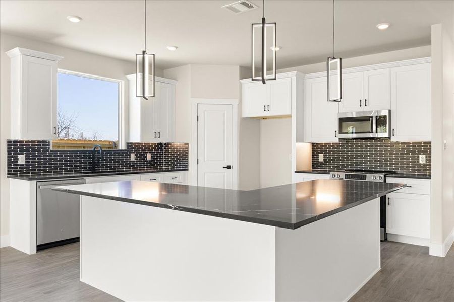 Furnished interior view inside a new home in , Granbury (Image 8).