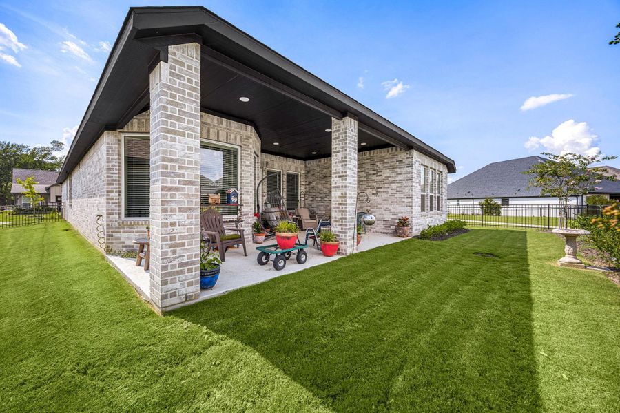 Extended patio with no rear or side neighbors