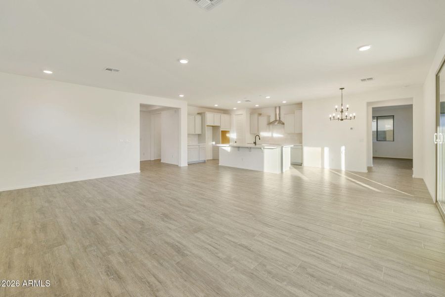 GREAT ROOM - KITCHEN