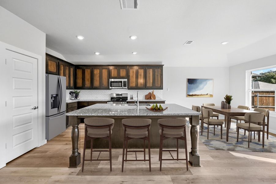 Representative furnished interior of a home built from the Essex by Cheldan Homes in Craftsmen's Corner, Cleburne (Image 30). Representative furnished interior of a home built from the Essex by Cheldan Homes in Craftsmen's Corner, Cleburne (Image 30).