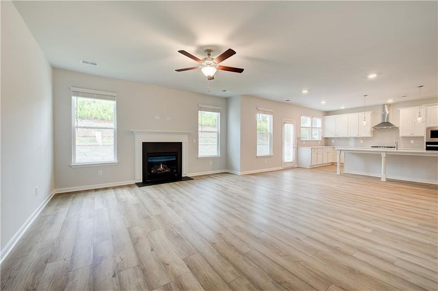 Spacious, unfurnished interior of a new home in Trinity Park, McDonough (Image 18).