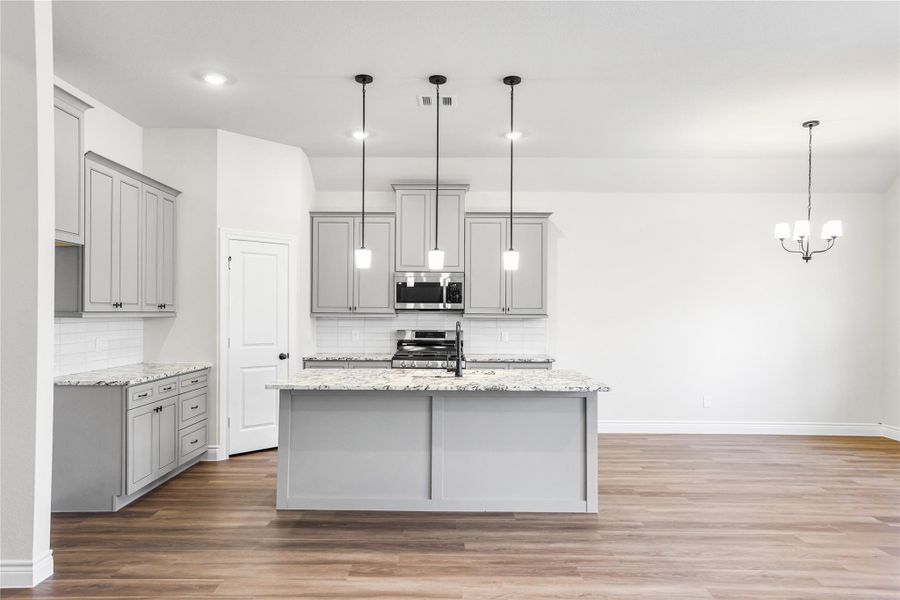 Furnished interior view inside a new home in Lexington Heights, Willis (Image 12). Furnished interior view inside a new home in Lexington Heights, Willis (Image 12).