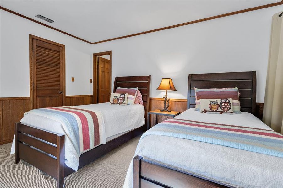 Furnished interior view inside a new home in , Mineola (Image 26).