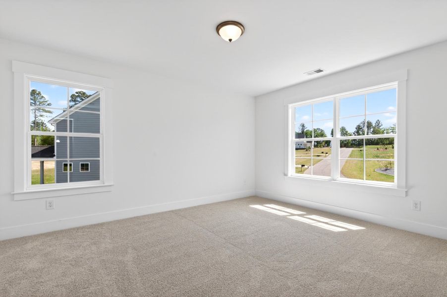 Spacious, unfurnished interior of a new home in Hancock Farms, Aiken (Image 22).