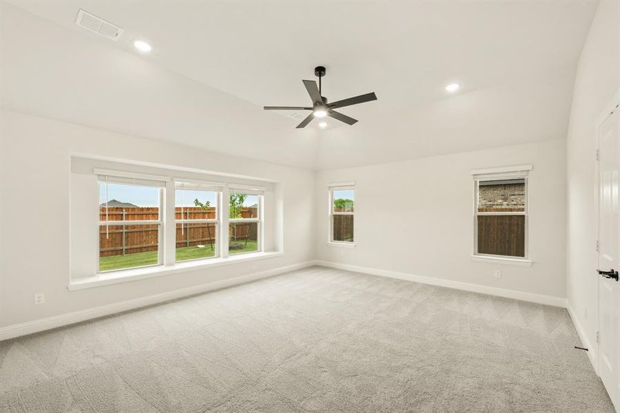 Spacious, unfurnished interior of a new home in The Retreat at North Grove 60, Waxahachie (Image 22). Spacious, unfurnished interior of a new home in The Retreat at North Grove 60, Waxahachie (Image 22).