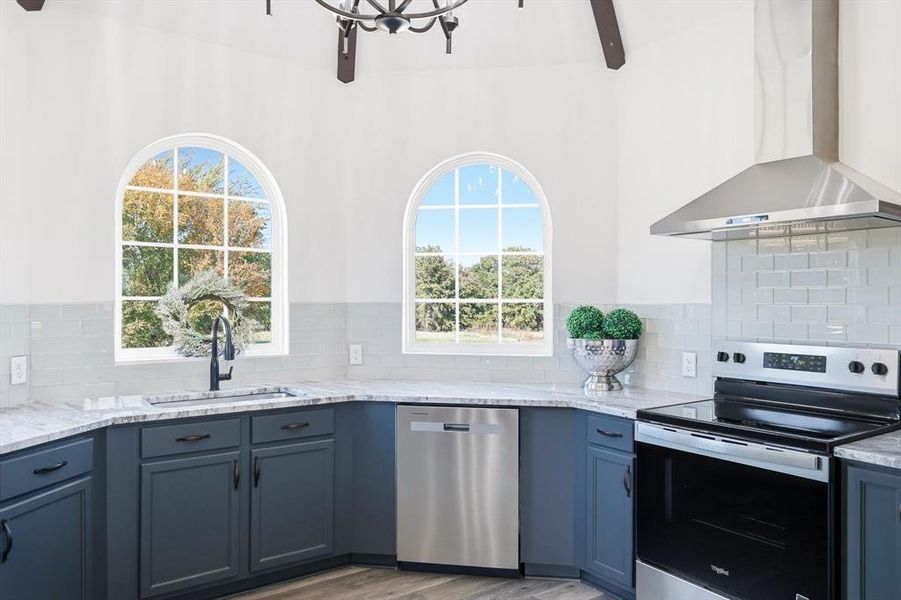 Furnished interior view inside a new home in , Boyd (Image 6).