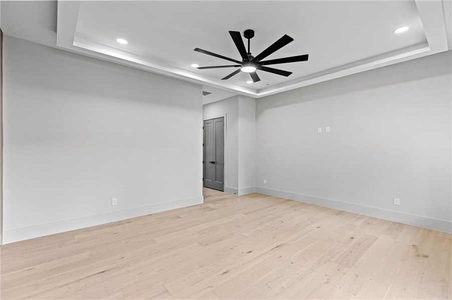Spacious, unfurnished interior of a new home in , Lawrenceville (Image 76).