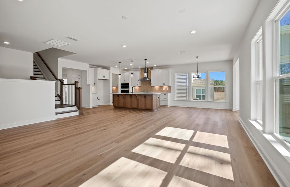 Open concept living, great for entertaining