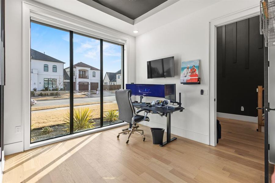 Furnished interior view inside a new home in , Frisco (Image 12).