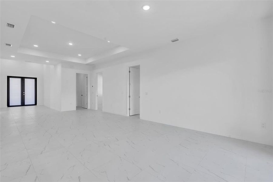 Spacious, unfurnished interior of a new home in , Cape Coral (Image 19). Spacious, unfurnished interior of a new home in , Cape Coral (Image 19).