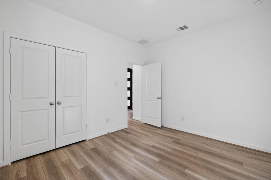 Spacious, unfurnished interior of a new home in Trillium, Richmond (Image 22). Spacious, unfurnished interior of a new home in Trillium, Richmond (Image 22).