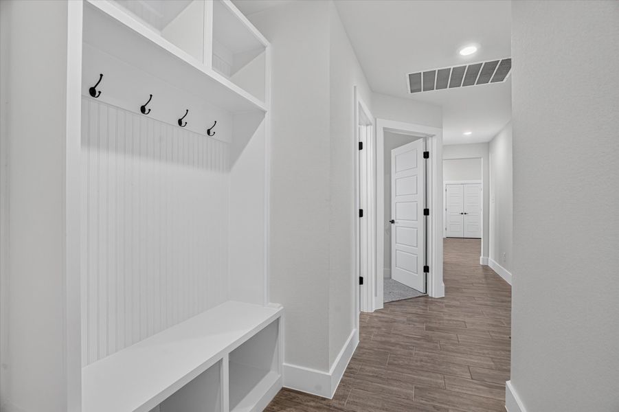 Spacious, unfurnished interior of a new home in Taylor Ranch, Springtown (Image 41).