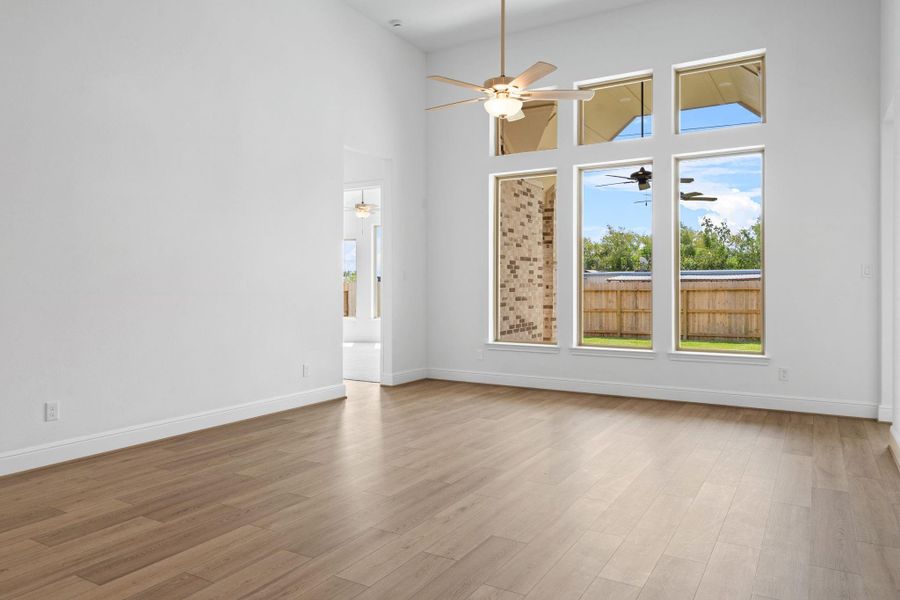 Spacious, unfurnished interior of a new home in Coastal Point, League City (Image 32).