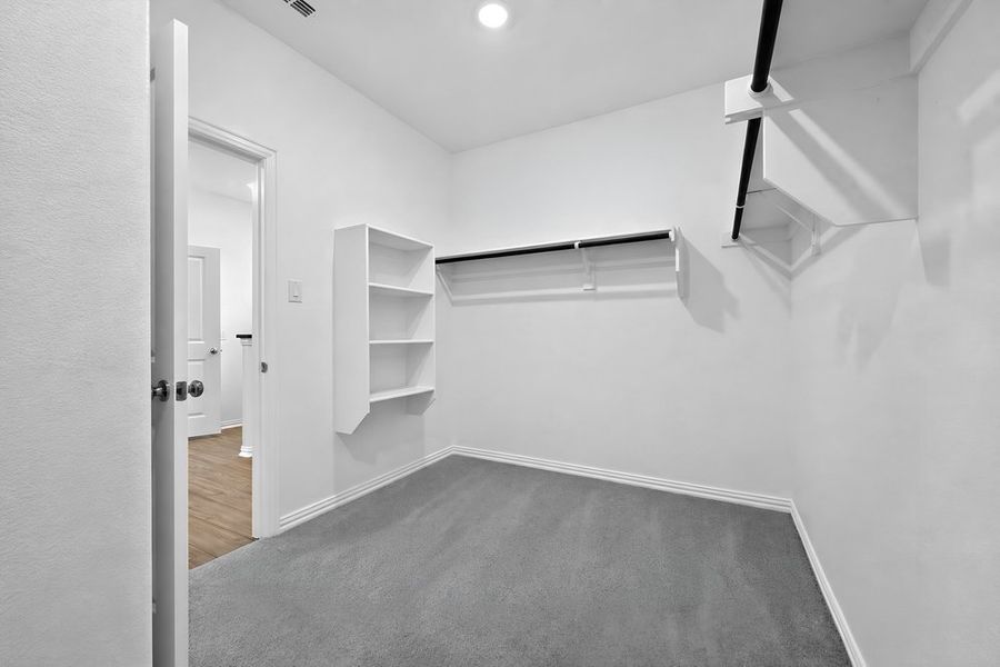 Spacious, unfurnished interior of a new home in River Ridge, Crandall (Image 31).