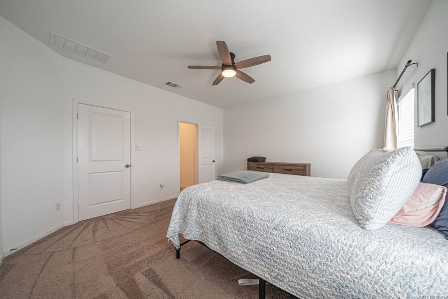 Furnished interior view inside a new home in Hidden Trails, Bulverde (Image 11).