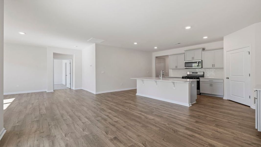 Spacious, unfurnished interior of a new home in Durbin Meadows Traditions, Fountain Inn (Image 23). Spacious, unfurnished interior of a new home in Durbin Meadows Traditions, Fountain Inn (Image 23).