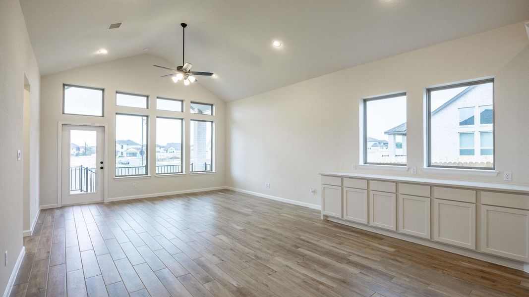 Spacious, unfurnished interior of a new home in Santa Rita Ranch - Tierra Rosa, Liberty Hill (Image 14).