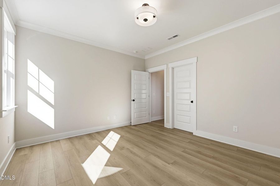 29-web-or-mls-_2109734