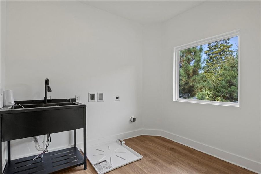 Furnished interior view inside a new home in , Atlanta (Image 40). Furnished interior view inside a new home in , Atlanta (Image 40).