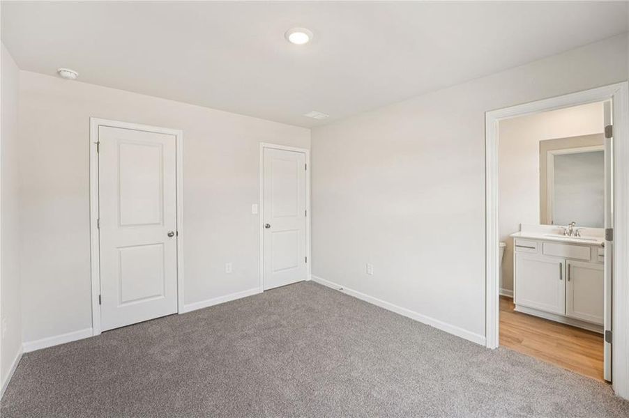 Spacious, unfurnished interior of a new home in Westmont Preserve, Powder Springs (Image 62).