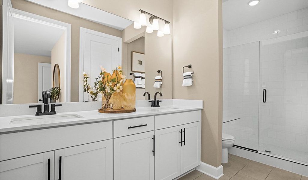 Ashcroft-EA93-LynwoodStation Bathroom