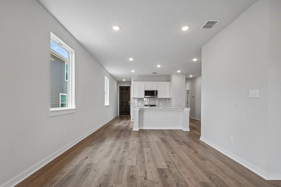 Spacious, unfurnished interior of a new home in Jennings Place, Georgetown (Image 14).