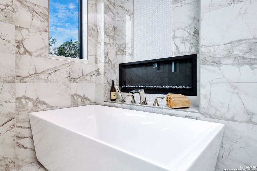 Furnished interior view inside a new home in , Boerne (Image 25).