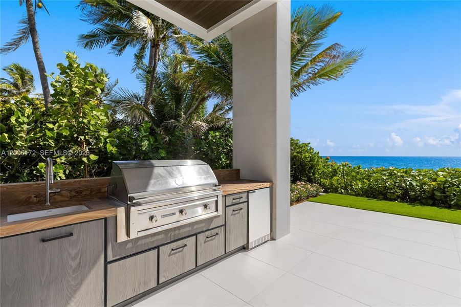 Exterior details and patio area of a home in , Hillsboro Beach (Image 36). Exterior details and patio area of a home in , Hillsboro Beach (Image 36).