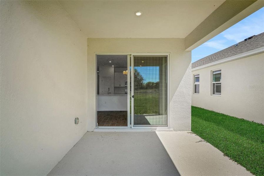 Exterior details and patio area of a home in Willowbrook North, Winter Haven (Image 15). Exterior details and patio area of a home in Willowbrook North, Winter Haven (Image 15).