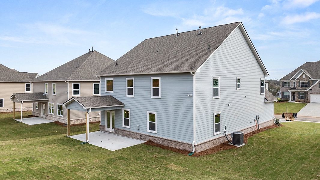 Representative exterior details of a home built from the Bellview by D.R. Horton in Thalley Creek Estates, Cumming (Image 4).