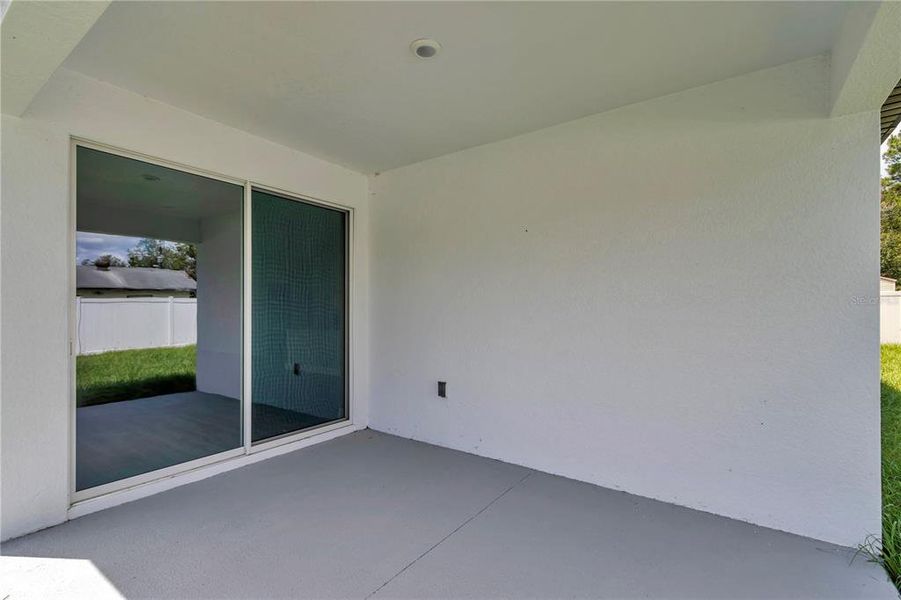 Spacious, unfurnished interior of a new home in , Summerfield (Image 42).