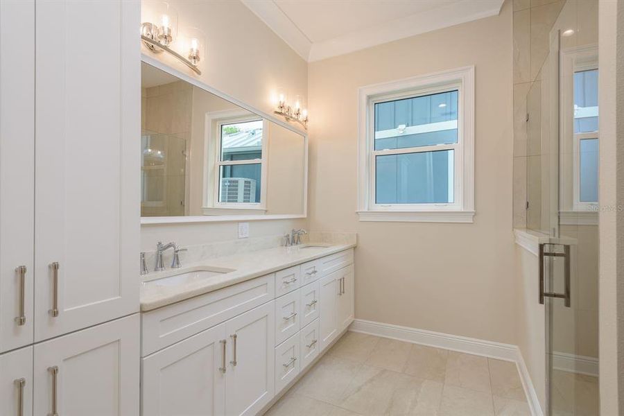 Furnished interior view inside a new home in , Tarpon Springs (Image 13).