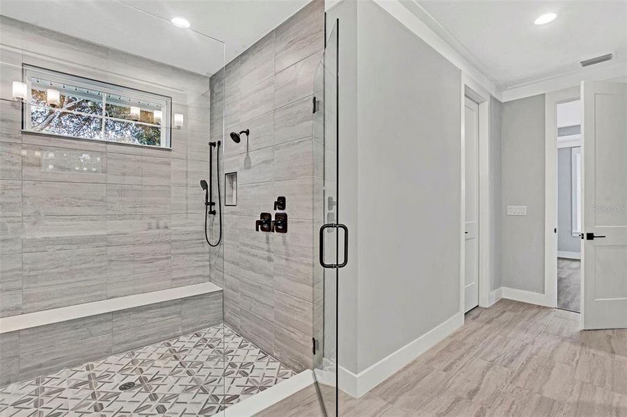 Image 36 of a home in .