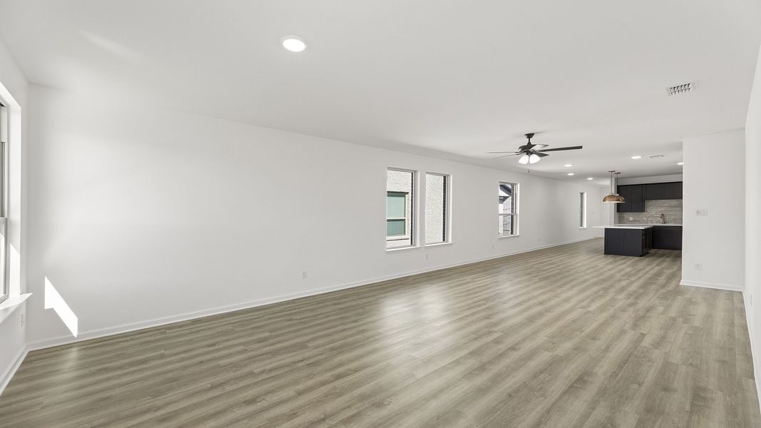 Spacious, unfurnished interior of a new home in Churchill, Anna (Image 19).
