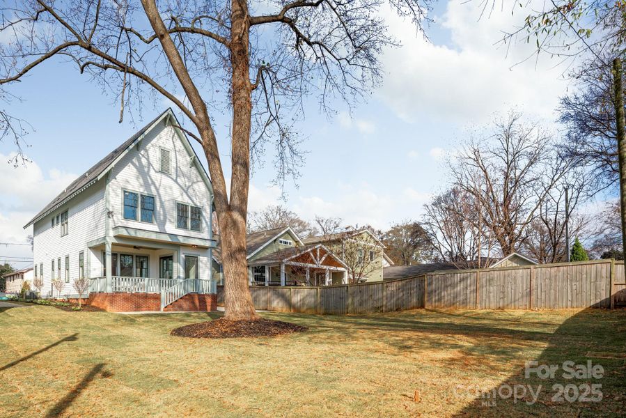 Exterior details and patio area of a home in , Charlotte (Image 3).