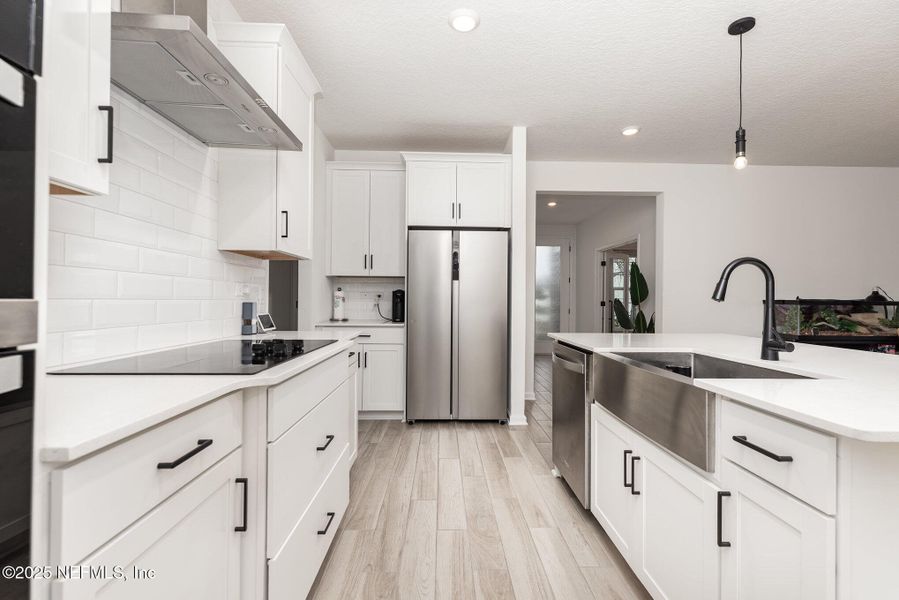 Furnished interior view inside a new home in Hyland Trail, Green Cove Springs (Image 25). Furnished interior view inside a new home in Hyland Trail, Green Cove Springs (Image 25).