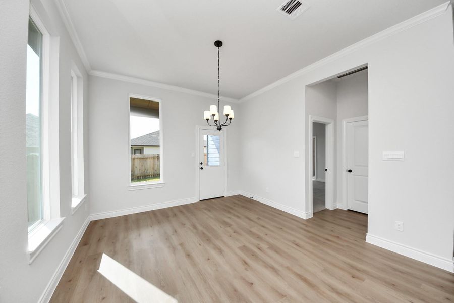 Spacious, unfurnished interior of a new home in Lexington Heights, Willis (Image 41).