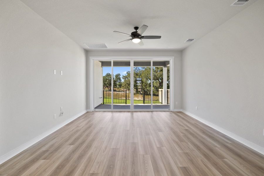 Spacious, unfurnished interior of a new home in Lariat, Liberty Hill (Image 21).